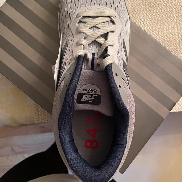 New Balance 847v4 Mens - Picture 4 of 6